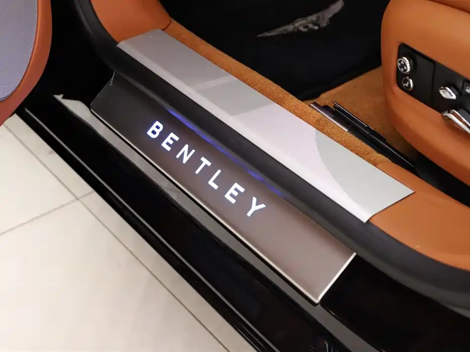 Bentley Bentley Flying Spur 2022 4.0T V8 Standard Edition 2023 - thumbnail 27