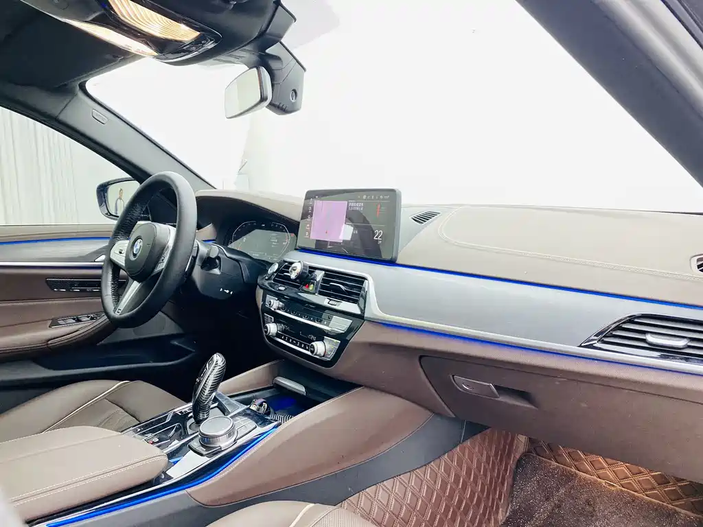 BMW BMW 5 Series 2023 530Li Leading Model M Sport Package 2023 - thumbnail 14