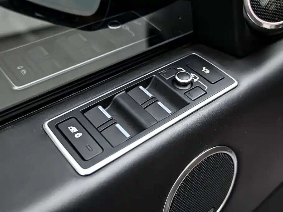 Land Rover Range Rover 2017 3.0 SC V6 Vogue SE Autobiography Long Wheelbase 2017 - thumbnail 24