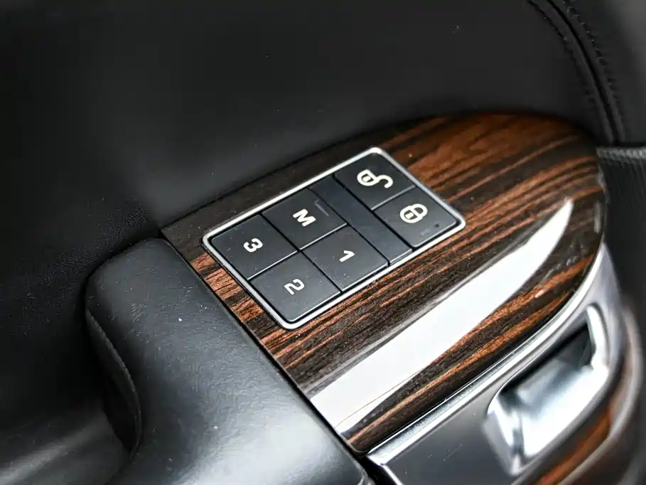 Land Rover Range Rover 2017 3.0 SC V6 Vogue SE Autobiography Long Wheelbase 2017 - thumbnail 25