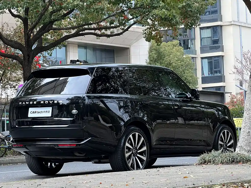Land Rover Range Rover 2023 3.0 L6 360PS Vogue Edition 2024 - thumbnail 23