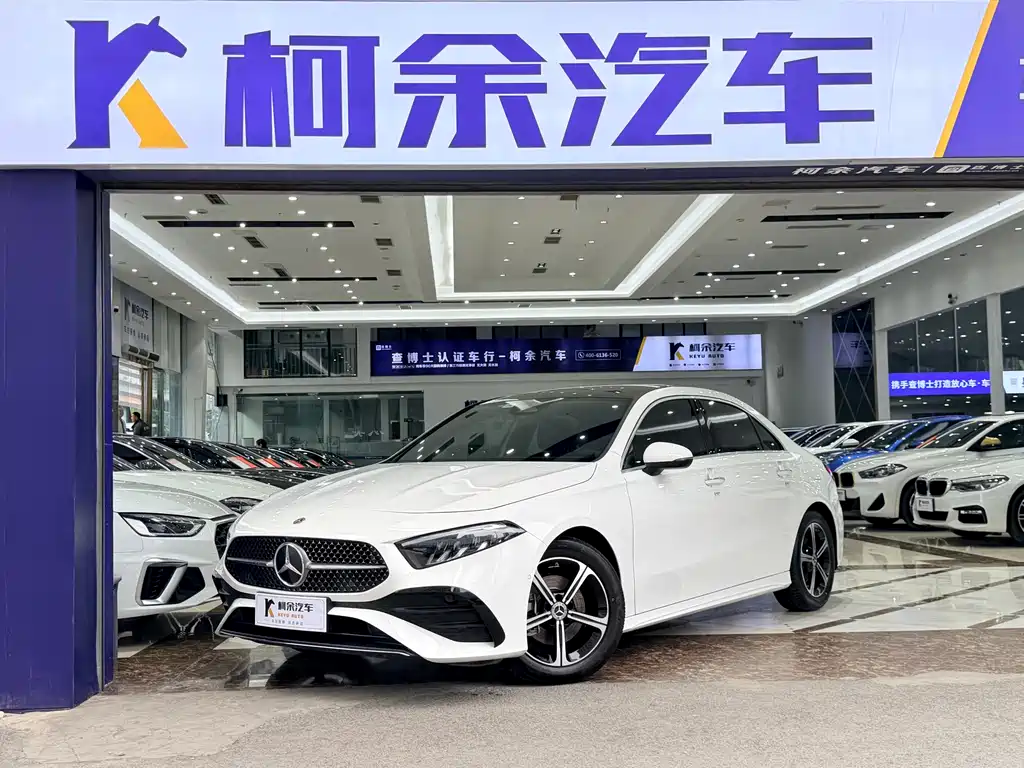 Mercedes-Benz Mercedes-Benz A-Class 2023 A 200 L Fashion Edition 2023