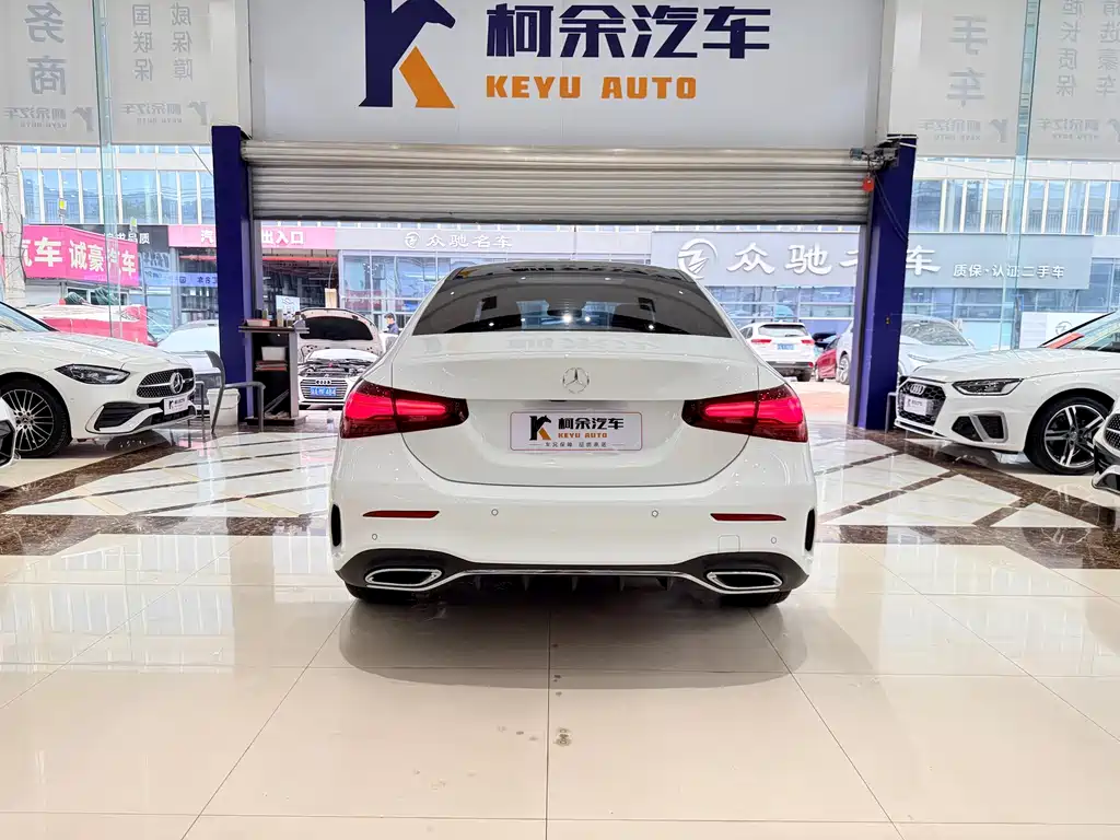 Mercedes-Benz Mercedes-Benz A-Class 2023 A 200 L Fashion Edition 2023 - thumbnail 18