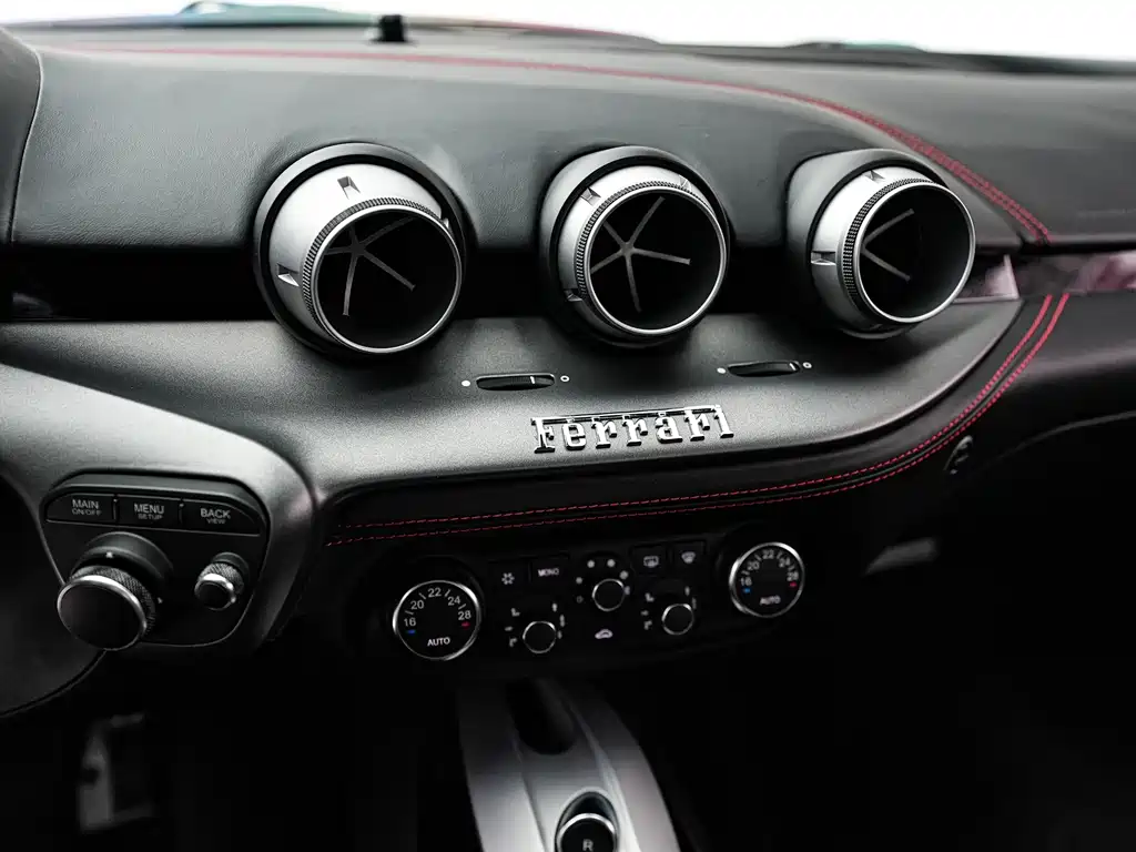 Ferrari Ferrari F12berlinetta 2013 6.3L Standard 2013 - thumbnail 15