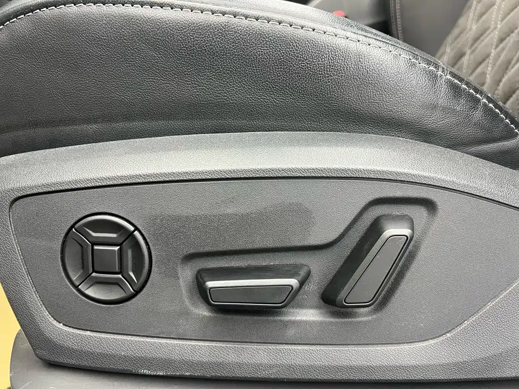 Audi Audi Q4 e-tron 2023 50 e-tron quattro Premium Plus 2023 - thumbnail 6