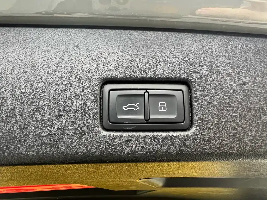 Audi Audi Q4 e-tron 2023 50 e-tron quattro Premium Plus 2023 - thumbnail 28