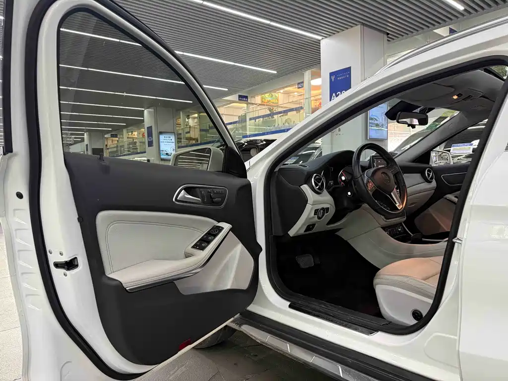 Mercedes-Benz Mercedes-Benz GLA 2015 GLA 200 Style 2015 - thumbnail 7