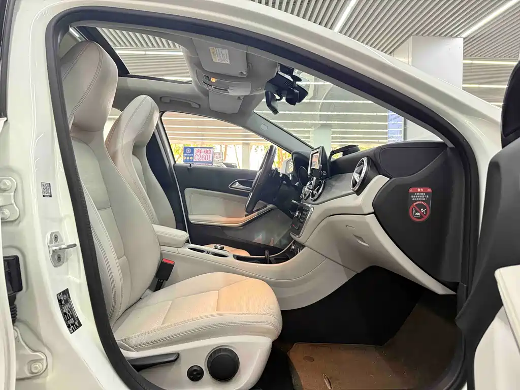 Mercedes-Benz Mercedes-Benz GLA 2015 GLA 200 Style 2015 - thumbnail 9