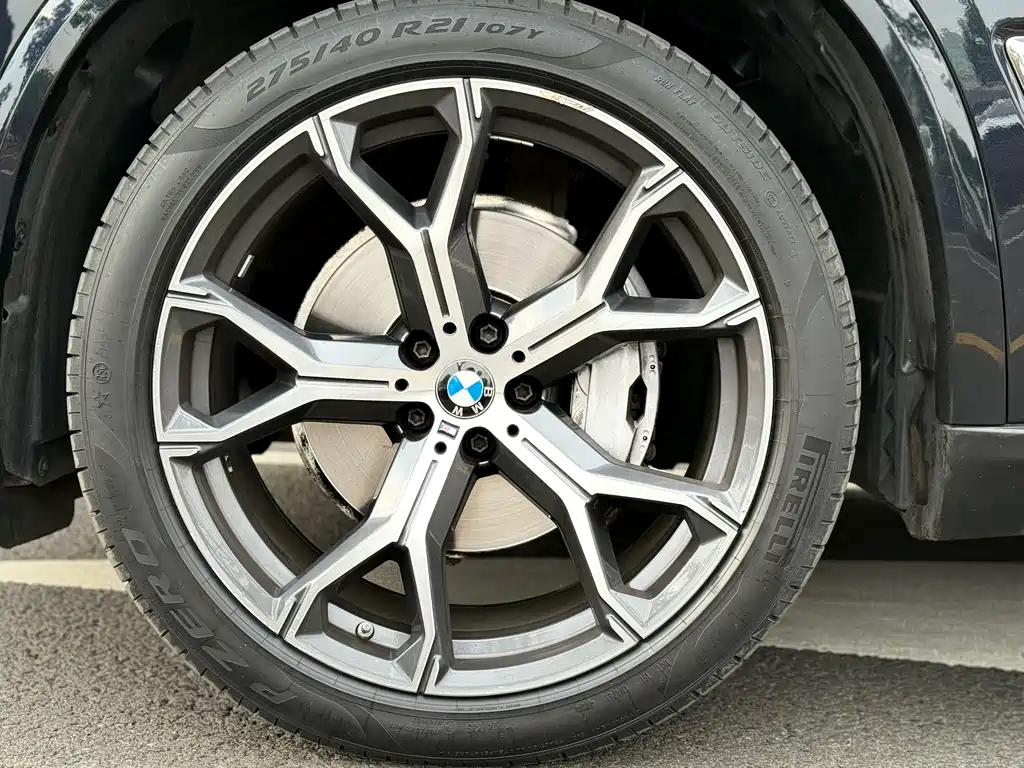 BMW BMW X5 xDrive 40Li M Sport Package 2022 Model Year 2023 - thumbnail 7
