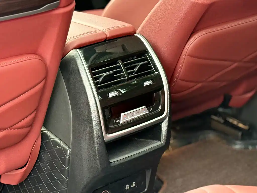 BMW BMW X5 xDrive 40Li M Sport Package 2022 Model Year 2023 - thumbnail 12