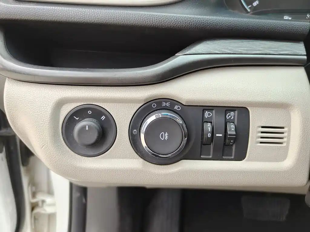 Buick Buick Excelle GT 2016 15N Automatic Elite 2017 - thumbnail 20