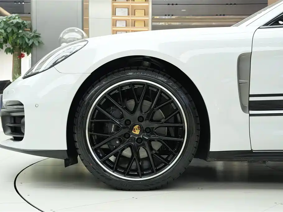 Porsche Panamera 2023 Facelift Panamera 4 Executive Platinum Long Wheelbase 2.9T 2025 - thumbnail 25