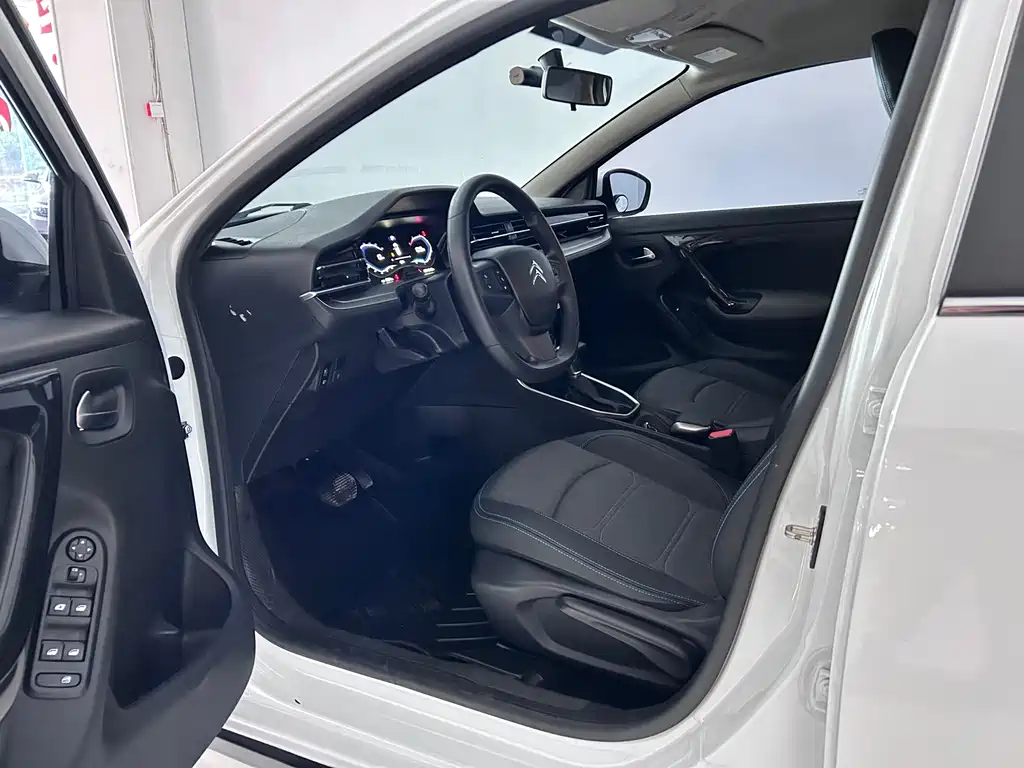 Citroen Citroen C3-XR 2021 190THP DCT Style Edition 2021 - thumbnail 8