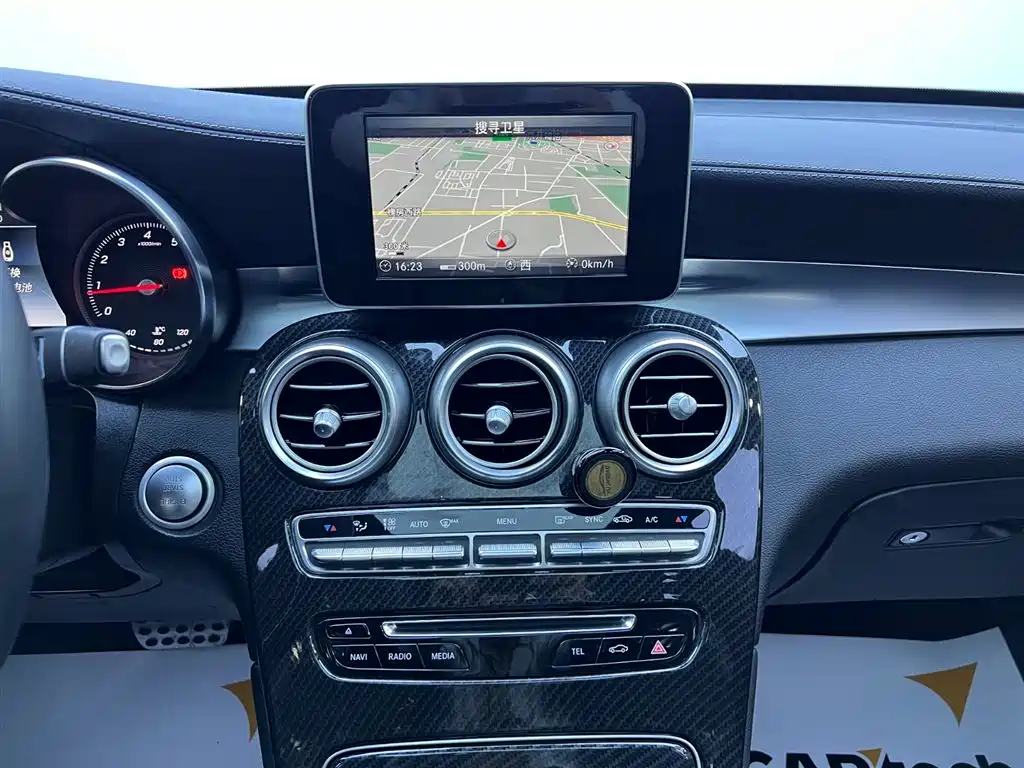 Mercedes-Benz Mercedes-Benz GLC 2018 GLC 260 4MATIC Luxury Edition 2017 - thumbnail 14
