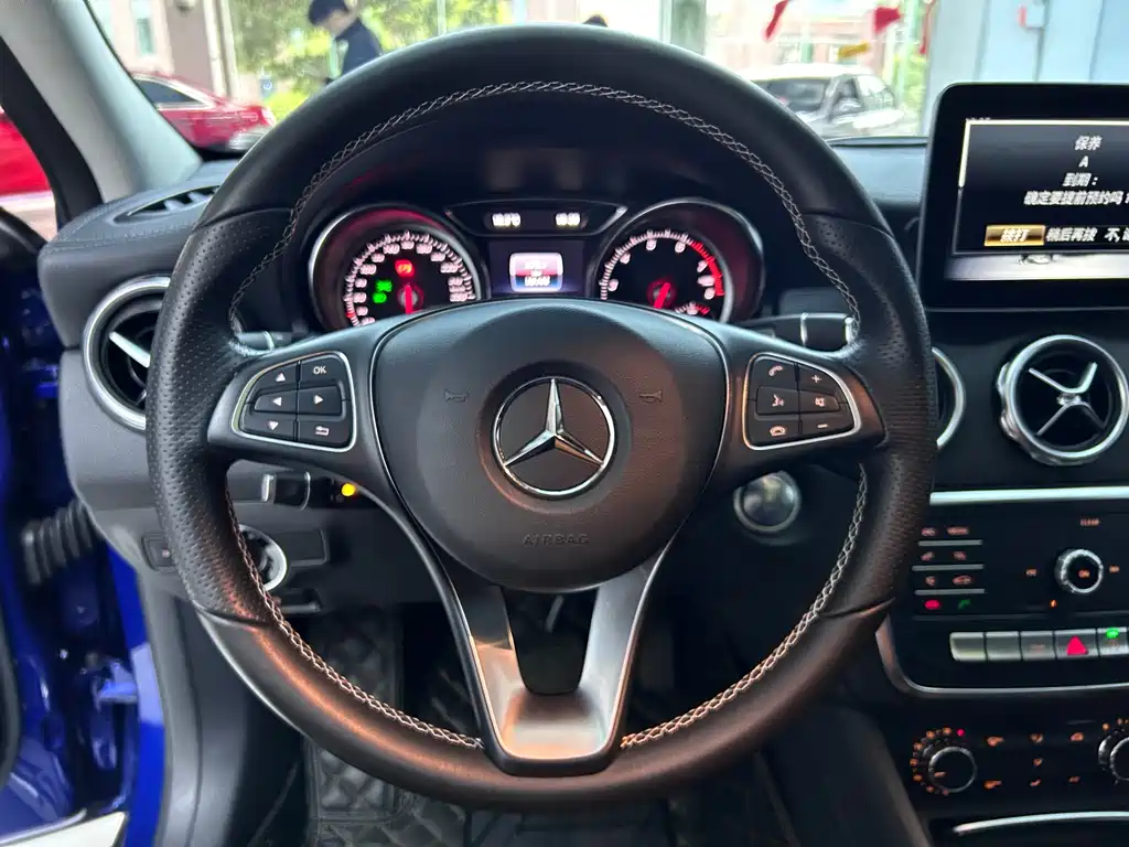 Mercedes-Benz Mercedes-Benz GLA 2018 GLA 200 Fashion Edition 2019 - thumbnail 15
