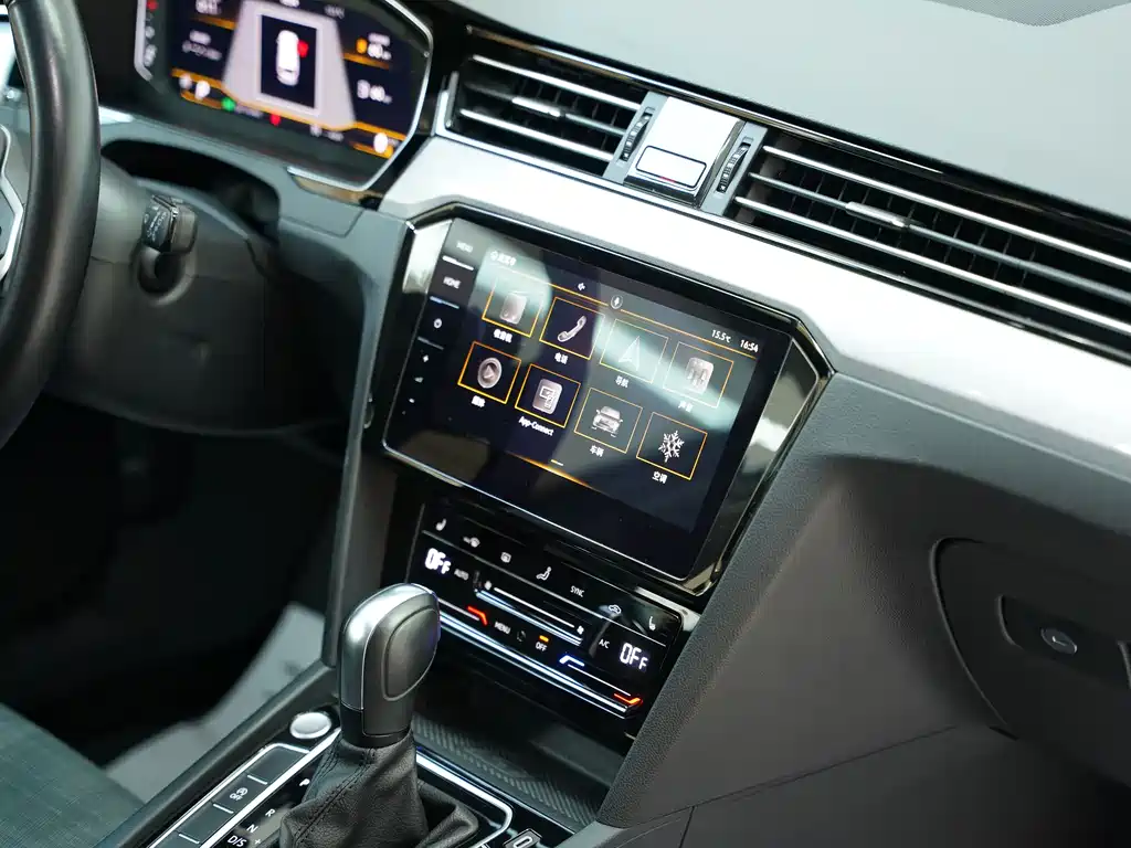 Volkswagen Viloran 2021 2.0T Comfort Edition 2023 - thumbnail 18