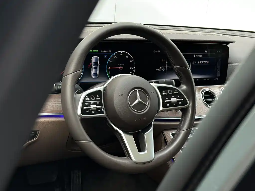 Mercedes-Benz Mercedes-Benz E-Class Plug-in Hybrid 2020 E 300 e L 2020 - thumbnail 8