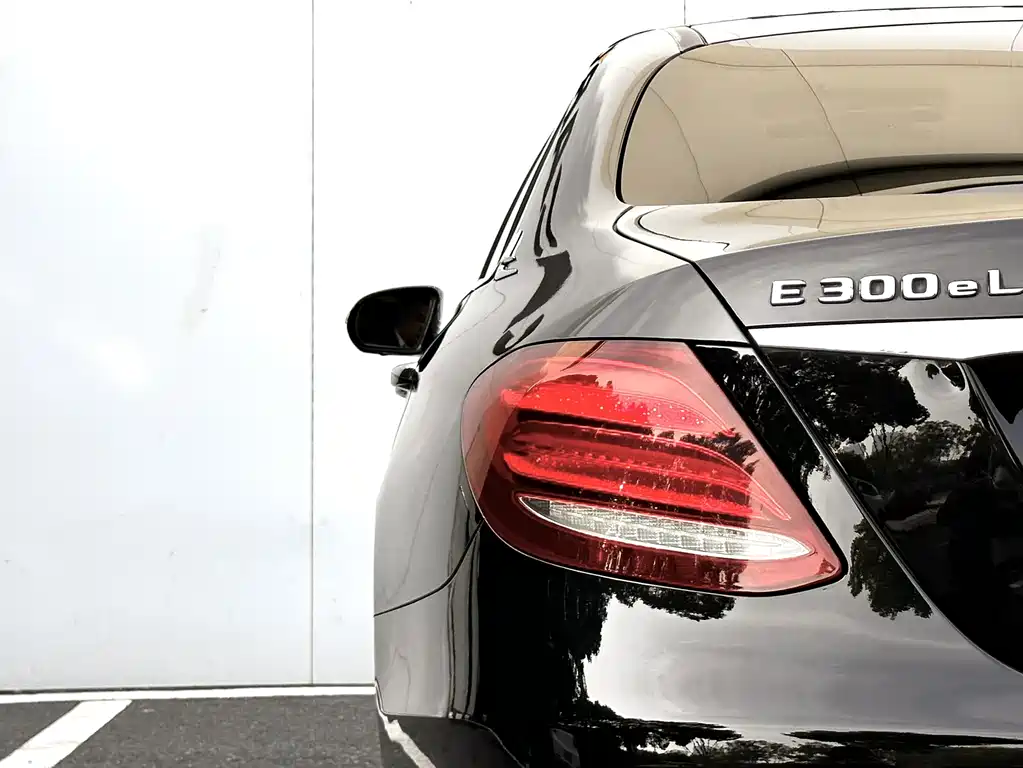 Mercedes-Benz Mercedes-Benz E-Class Plug-in Hybrid 2020 E 300 e L 2020 - thumbnail 23