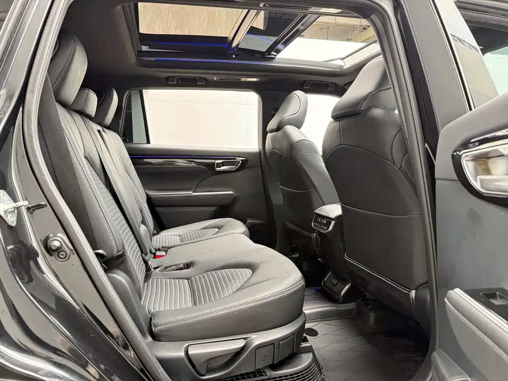 Toyota Crown Kluger 2021 2.5L HEV AWD Luxury Edition 2022 - thumbnail 9