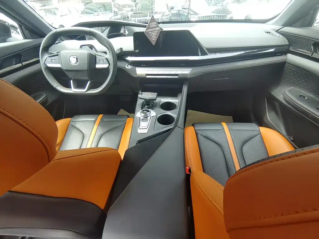 Changan Changan UNI-V 2024 1.5T Premium Sport Edition 2024 - thumbnail 4