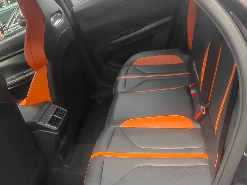 Changan Changan UNI-V 2024 1.5T Premium Sport Edition 2024 - thumbnail 8