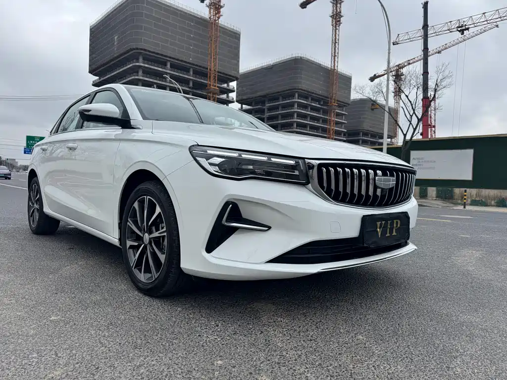 Geely Auto Geely Emgrand 2022 4th Generation 1.5L CVT Luxury Edition 2022 - thumbnail 3