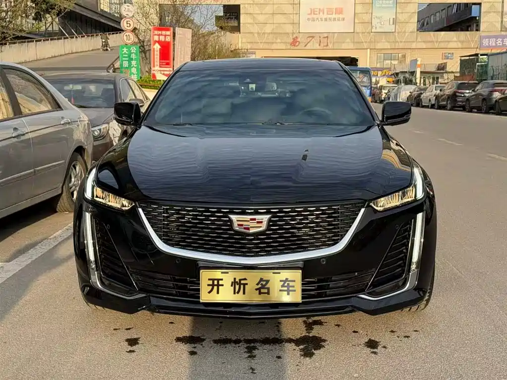 Cadillac Cadillac CT5 2022 28T Luxury (Standard) 2023 - thumbnail 2