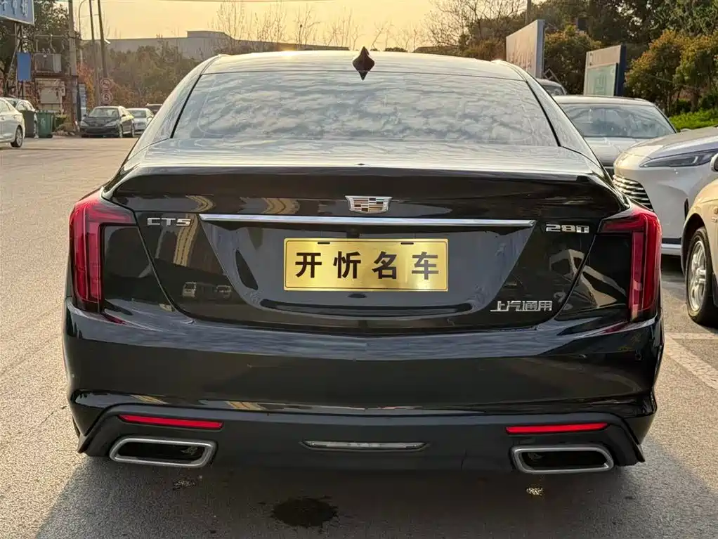 Cadillac Cadillac CT5 2022 28T Luxury (Standard) 2023 - thumbnail 3