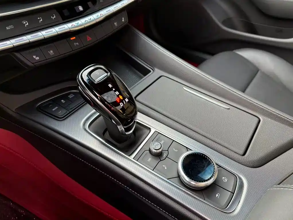 Cadillac Cadillac CT5 2022 28T Luxury (Standard) 2023 - thumbnail 10