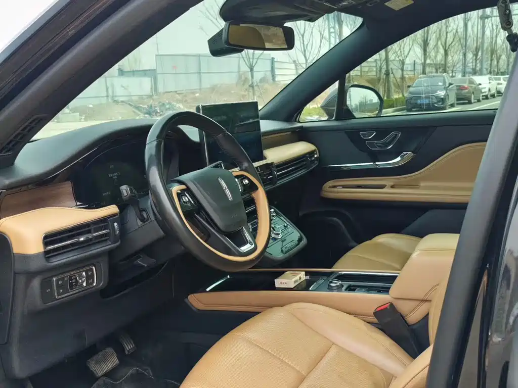 Lincoln Liberator 2021 2.0T Two-Wheel Drive Premium Elegant Edition 2021 - thumbnail 7