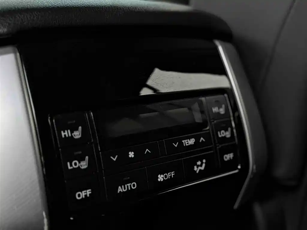 Toyota Prado 2019 3.5L Automatic TX-L Premium with Rear-Mounted Spare Tire 2020 - thumbnail 14
