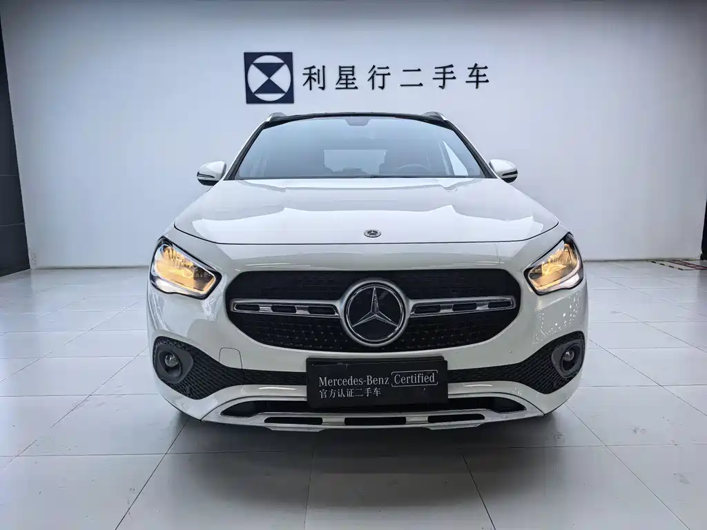 Mercedes-Benz Mercedes-Benz GLA 2020 GLA 180 2021 - thumbnail 2