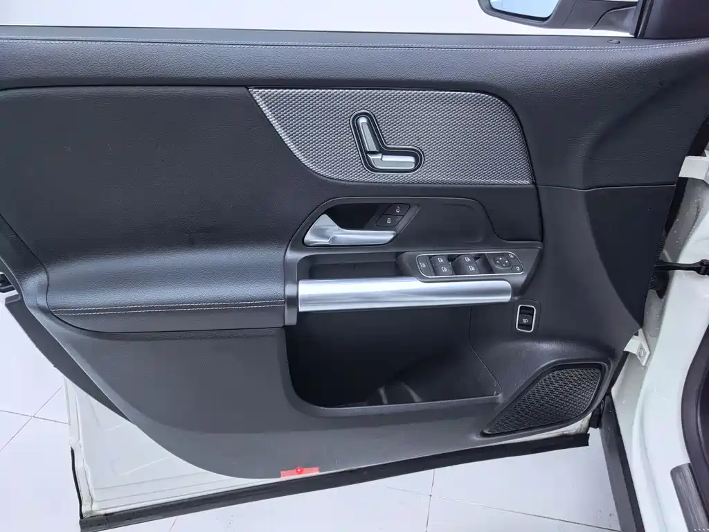 Mercedes-Benz Mercedes-Benz GLA 2020 GLA 180 2021 - thumbnail 10