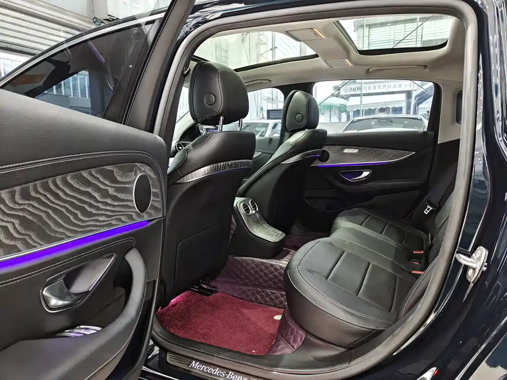 Mercedes-Benz Mercedes-Benz E-Class 2022 Model Year Facelift E 300 L Sport Style 2022 - thumbnail 9