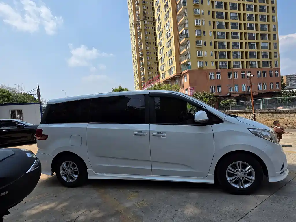 Maxus MAXUS G10 2021 2.0T Manual Elite Diesel 7-seater 2020 - thumbnail 4
