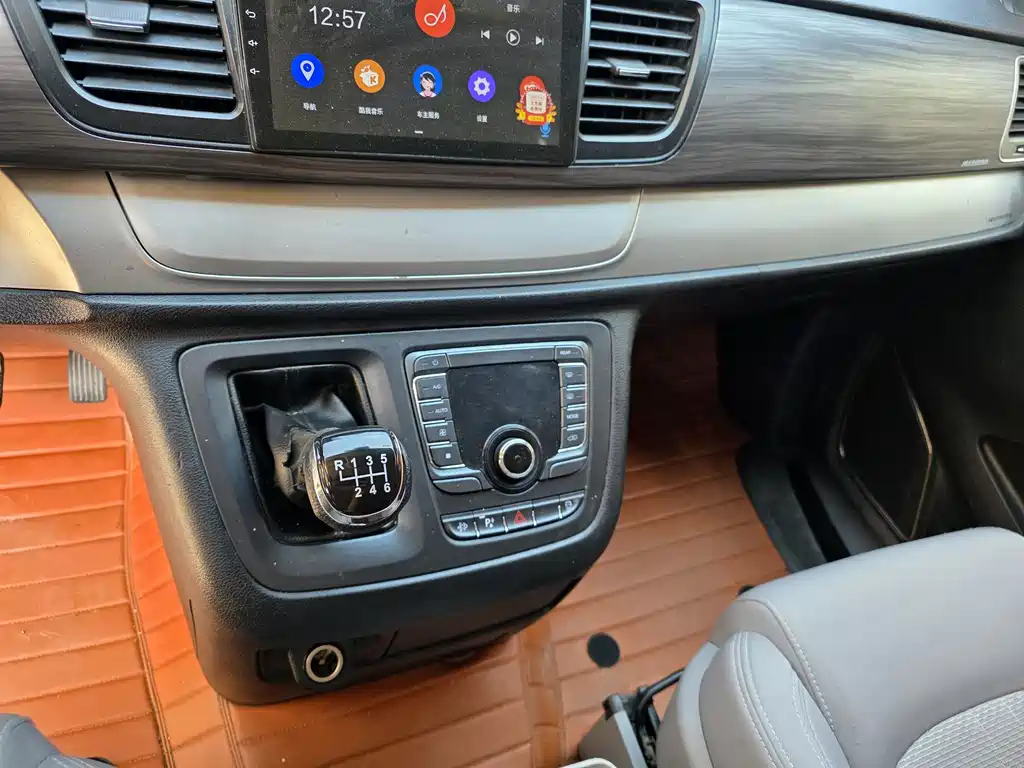 Maxus MAXUS G10 2021 2.0T Manual Elite Diesel 7-seater 2020 - thumbnail 14