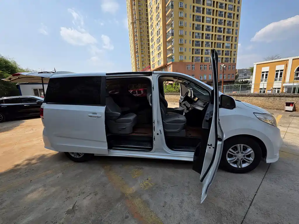 Maxus MAXUS G10 2021 2.0T Manual Elite Diesel 7-seater 2020 - thumbnail 23