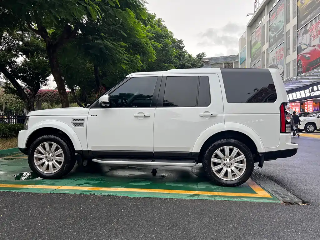 Land Rover Discovery 2016 3.0 SC V6 HSE 2016 - thumbnail 5