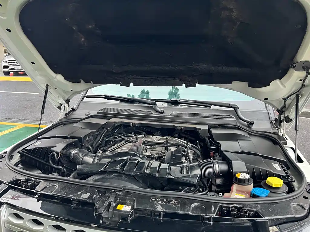 Land Rover Discovery 2016 3.0 SC V6 HSE 2016 - thumbnail 17