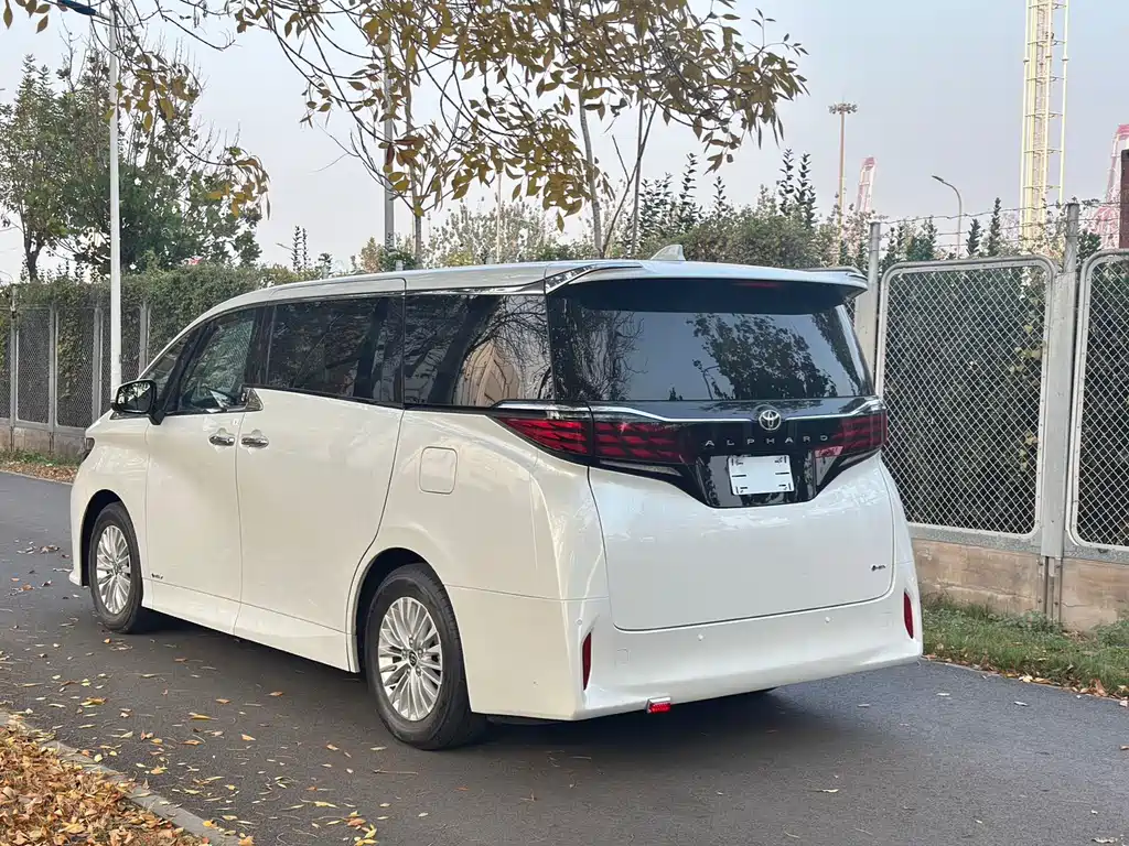 Toyota Alphard 2025 Model Hybrid 2.5L Premium Gold Edition 2026 - thumbnail 6