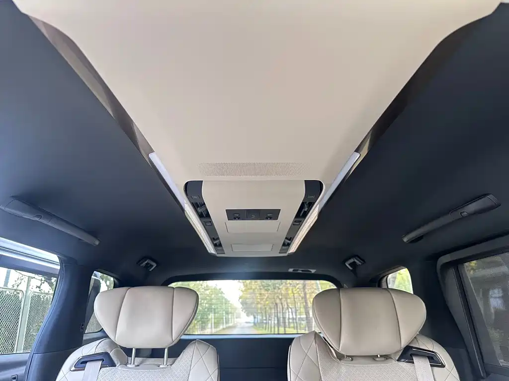 Toyota Alphard 2025 Model Hybrid 2.5L Premium Gold Edition 2026 - thumbnail 11