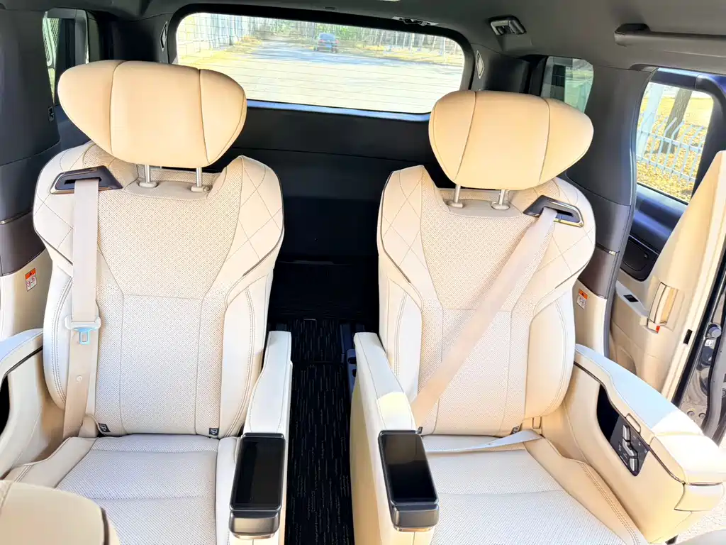Toyota Alphard 2025 Model Hybrid 2.5L Premium Gold Edition 2026 - thumbnail 14