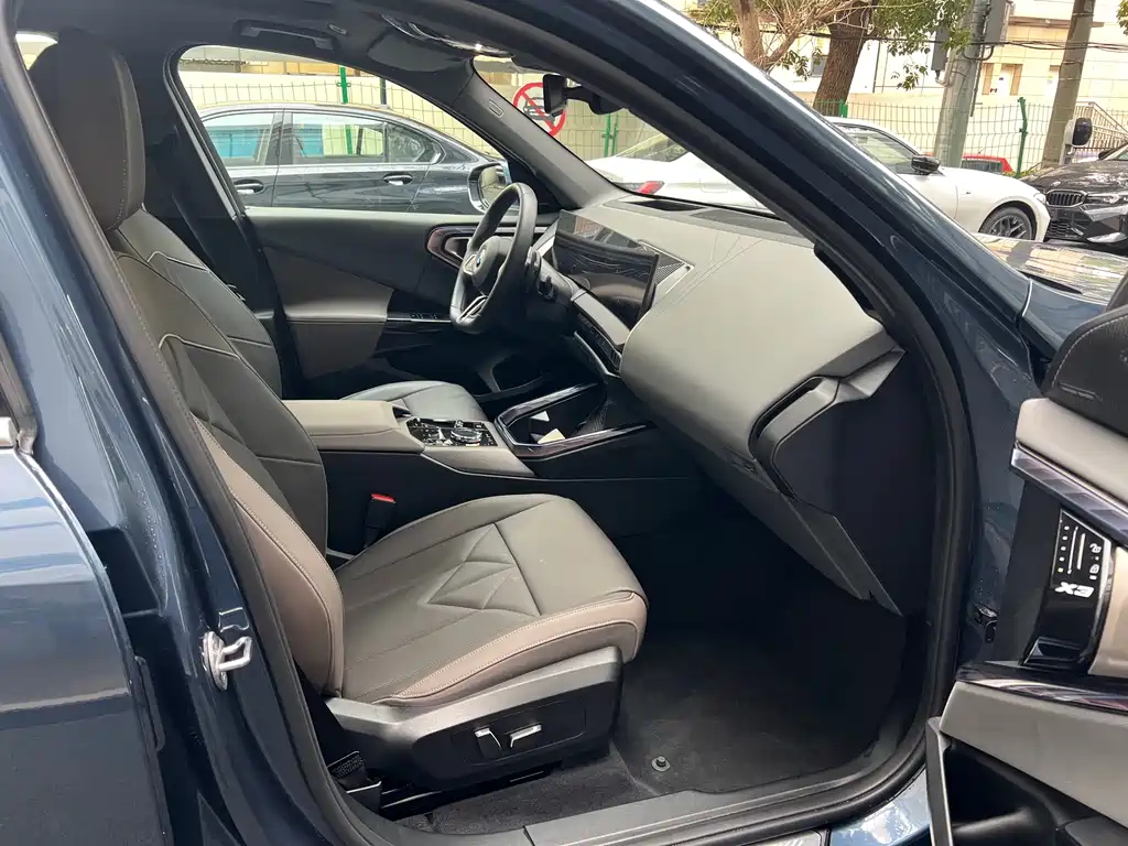 BMW BMW X3 2025 xDrive30L Premium M Sport Package 2025 - thumbnail 12