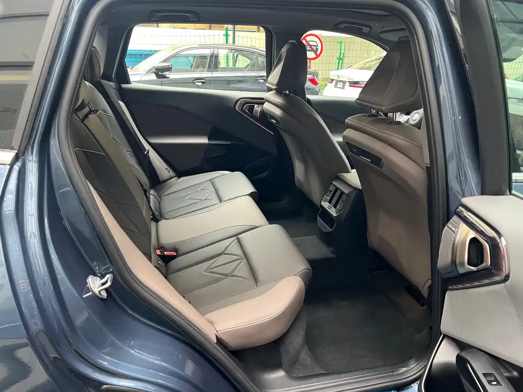 BMW BMW X3 2025 xDrive30L Premium M Sport Package 2025 - thumbnail 13