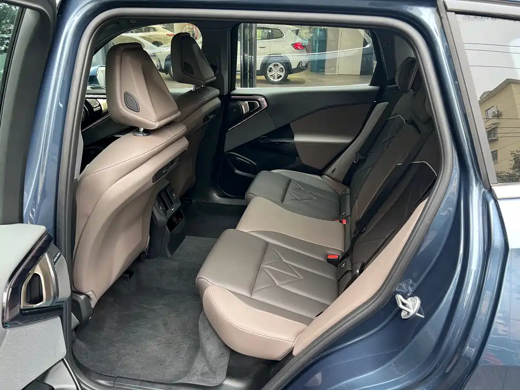 BMW BMW X3 2025 xDrive30L Premium M Sport Package 2025 - thumbnail 14