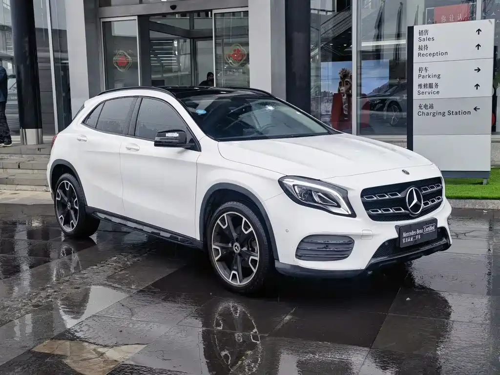 Mercedes-Benz Mercedes-Benz GLA 2018 GLA 220 4MATIC Sport 2018 - thumbnail 2