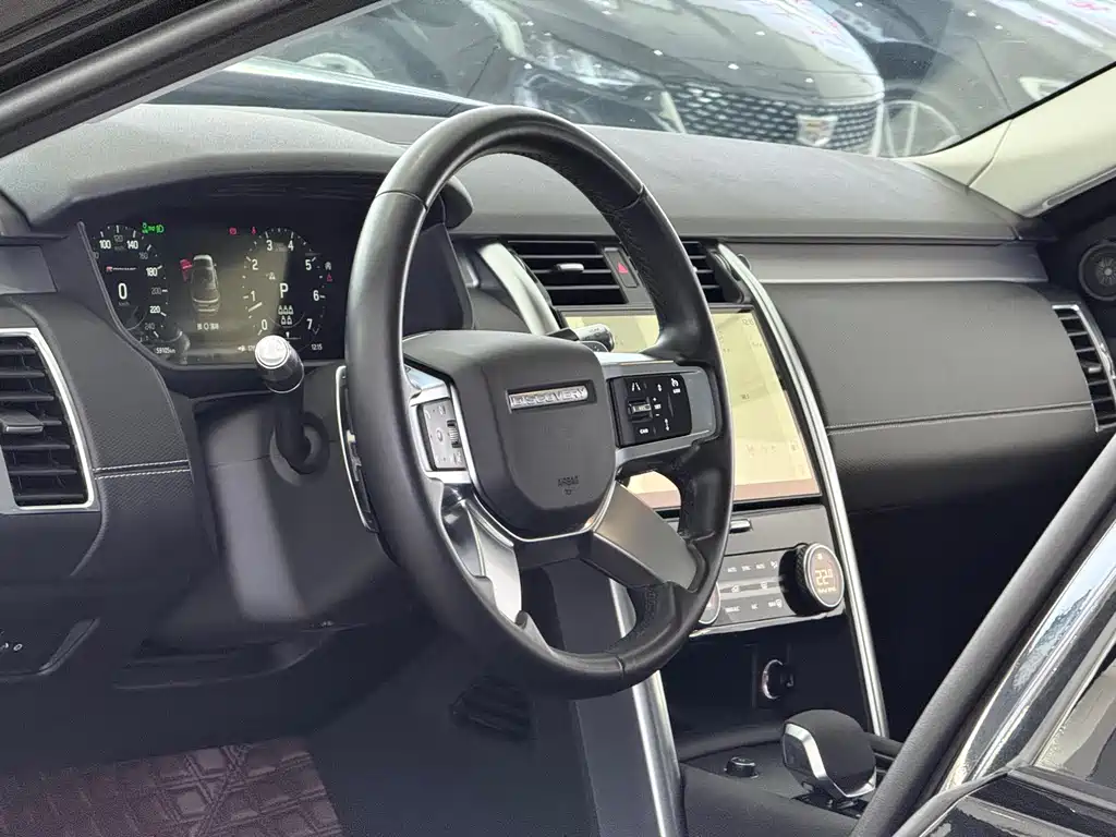 Land Rover Discovery 2021 360PS R-Dynamic SE 2022 - thumbnail 6