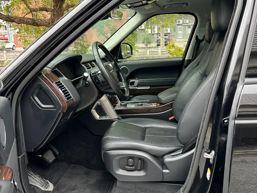 Land Rover Range Rover 2017 3.0 SC V6 Vogue 2018 - thumbnail 9