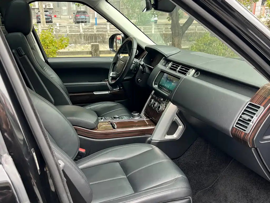 Land Rover Range Rover 2017 3.0 SC V6 Vogue 2018 - thumbnail 15