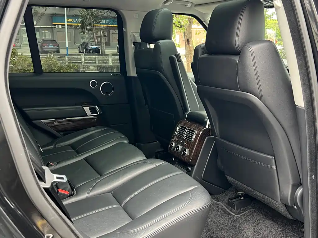 Land Rover Range Rover 2017 3.0 SC V6 Vogue 2018 - thumbnail 16